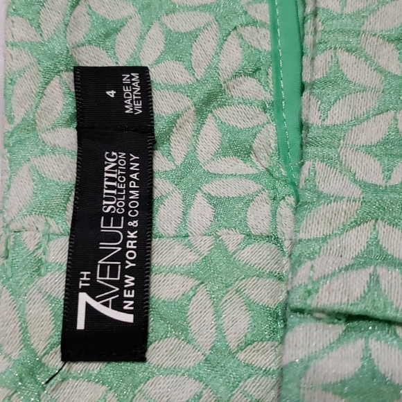 SUPER Cute Teal Green Low Rise Shorts Side Pockets Size 4 7th Ave - Picture 7 of 8